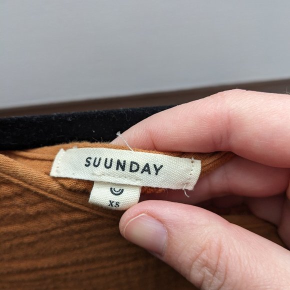 SUUNDAY Gauze Dolman Top in Meerkat - Picture 4 of 6